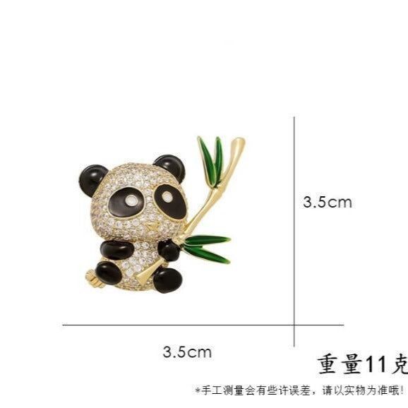 【X050】Panda brooch