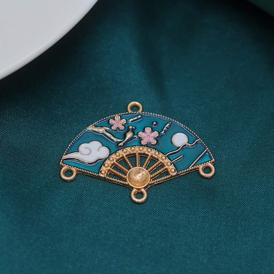 【P299】Auspicious Clouds Fan -High quality charms