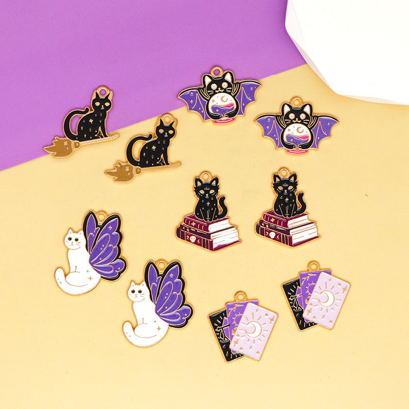 【P242】Halloween Kitty Charm - High quality charms